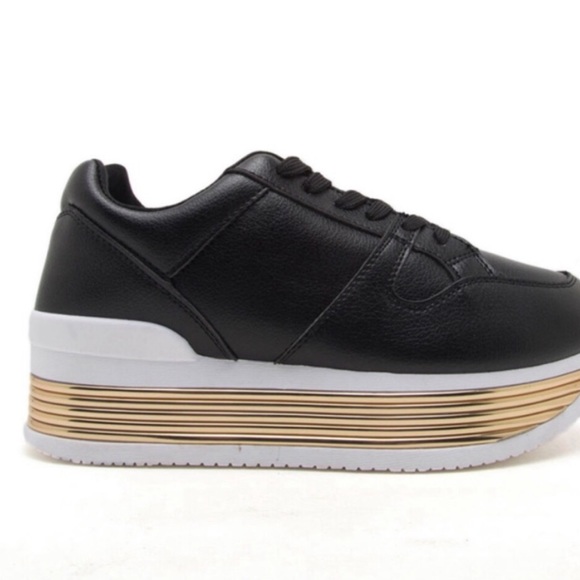 NWT Qupid Tampa Lace Up Women Sneakers Size 7 - Picture 5 of 7